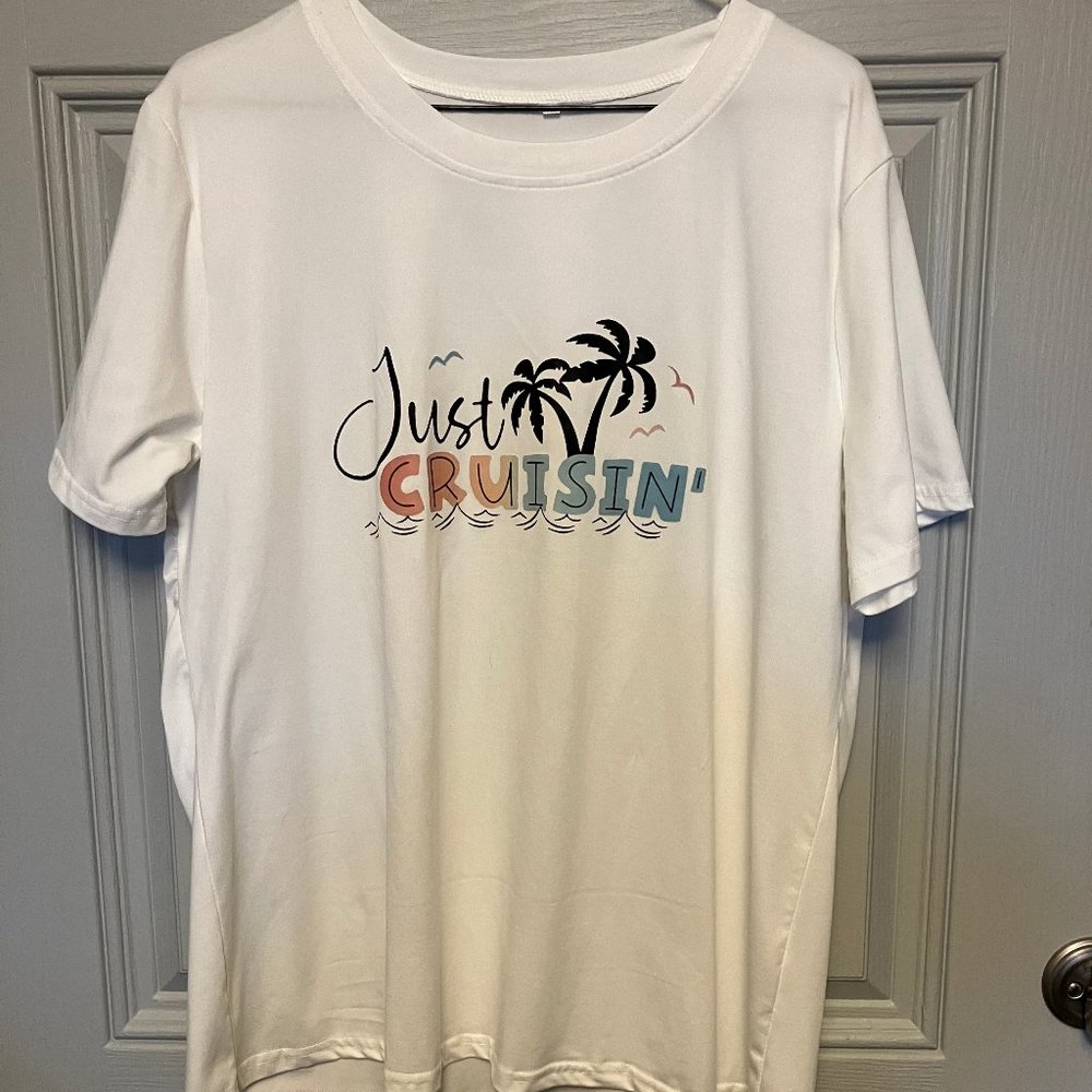 BONUS FREE SHIRT: WOMEN'S SIZE l & XL COTTON POLY BLEND CRUISE WEAR T-SHIRTS